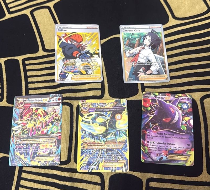 Pokemon Trading Cards Bundle
