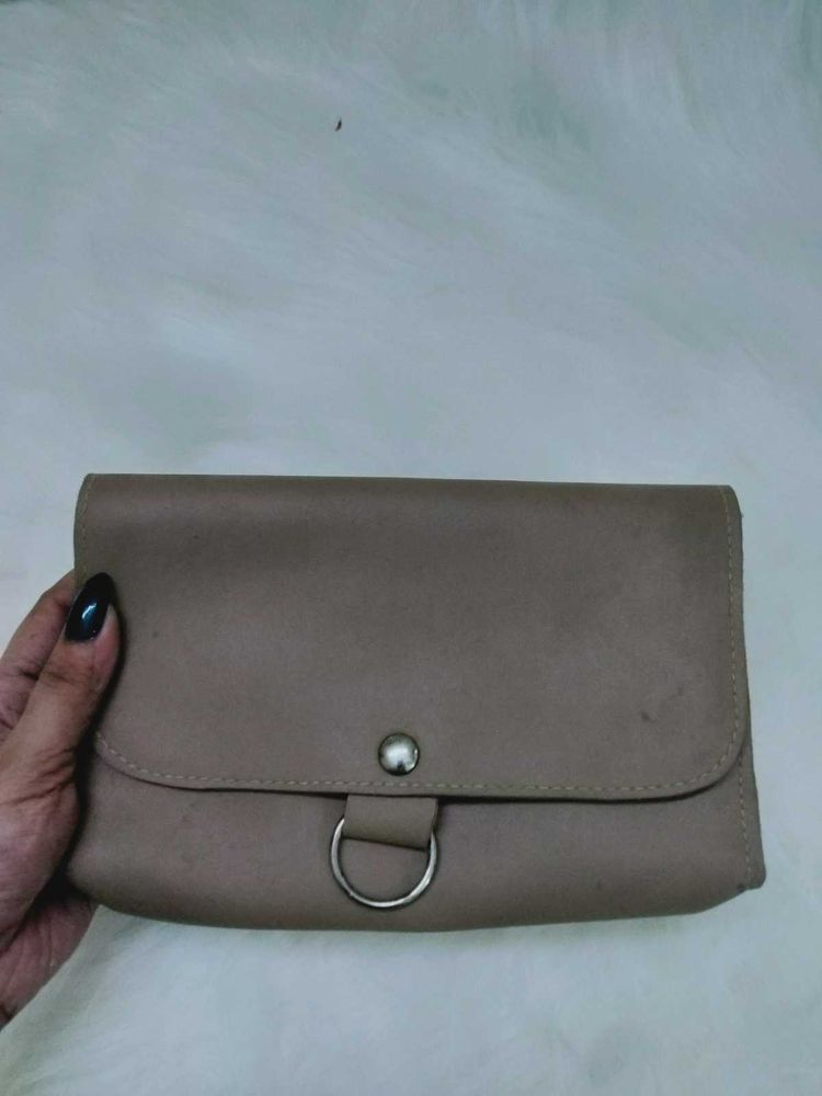 Stylish Neutral Shoulder Bag