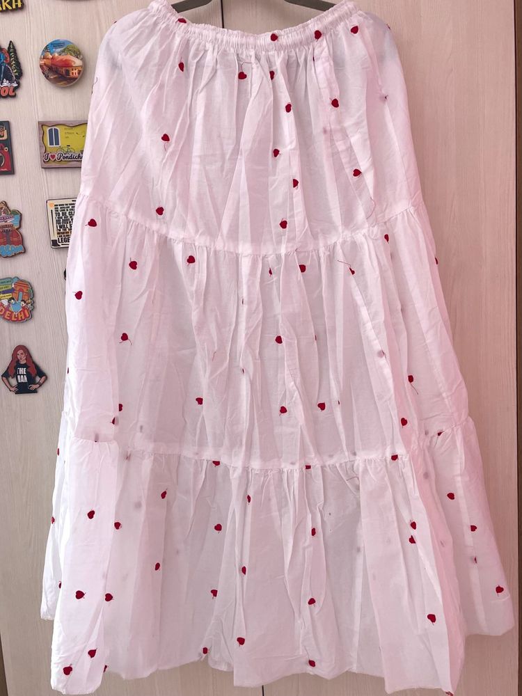 Tiered Heart Print Embroidered WhiteSkirt