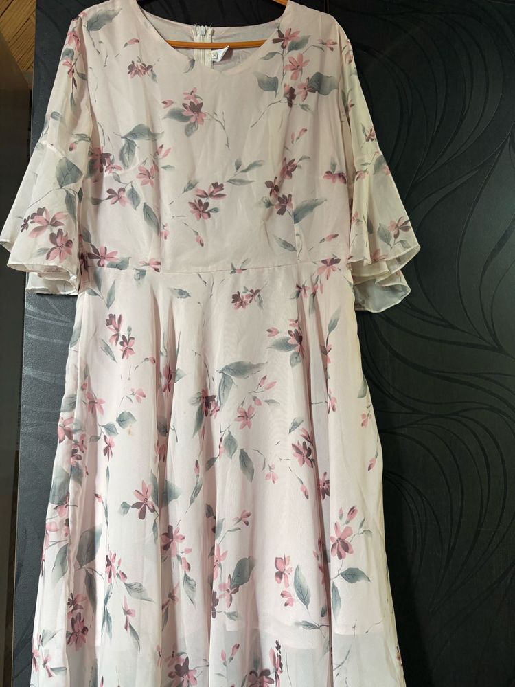 Elegant Floral Midi Dress