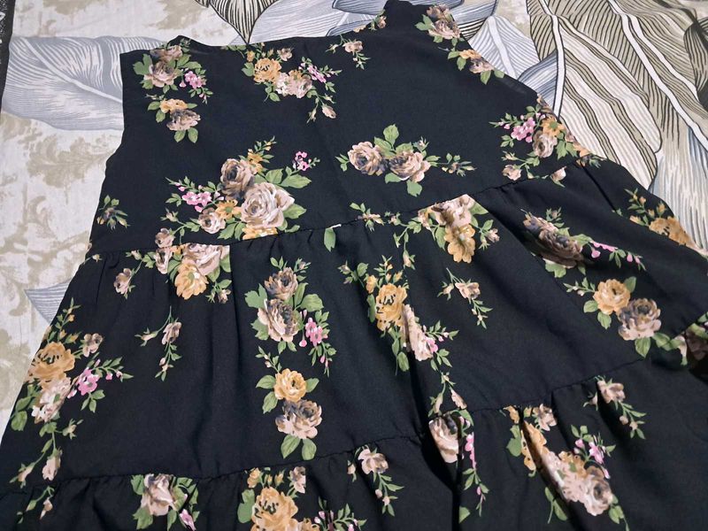 Chic Floral Tiered top