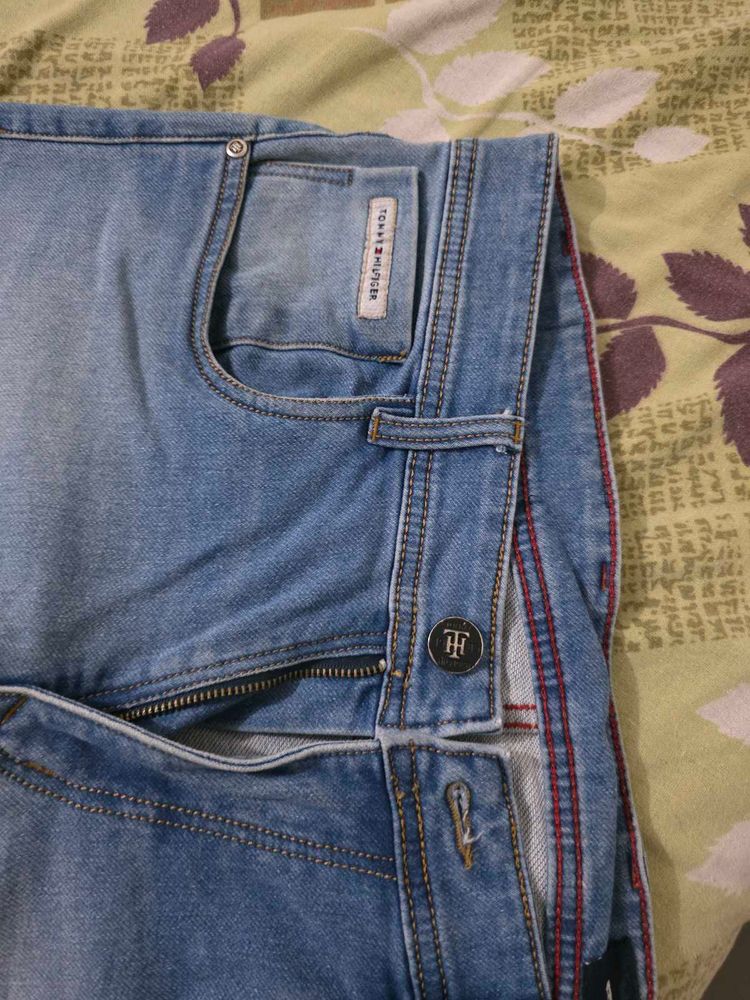 Tommy Hilfiger Light Wash Jeans