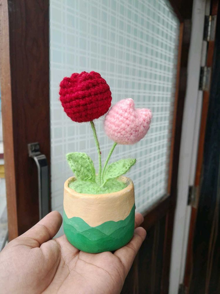 cute crochet tulips