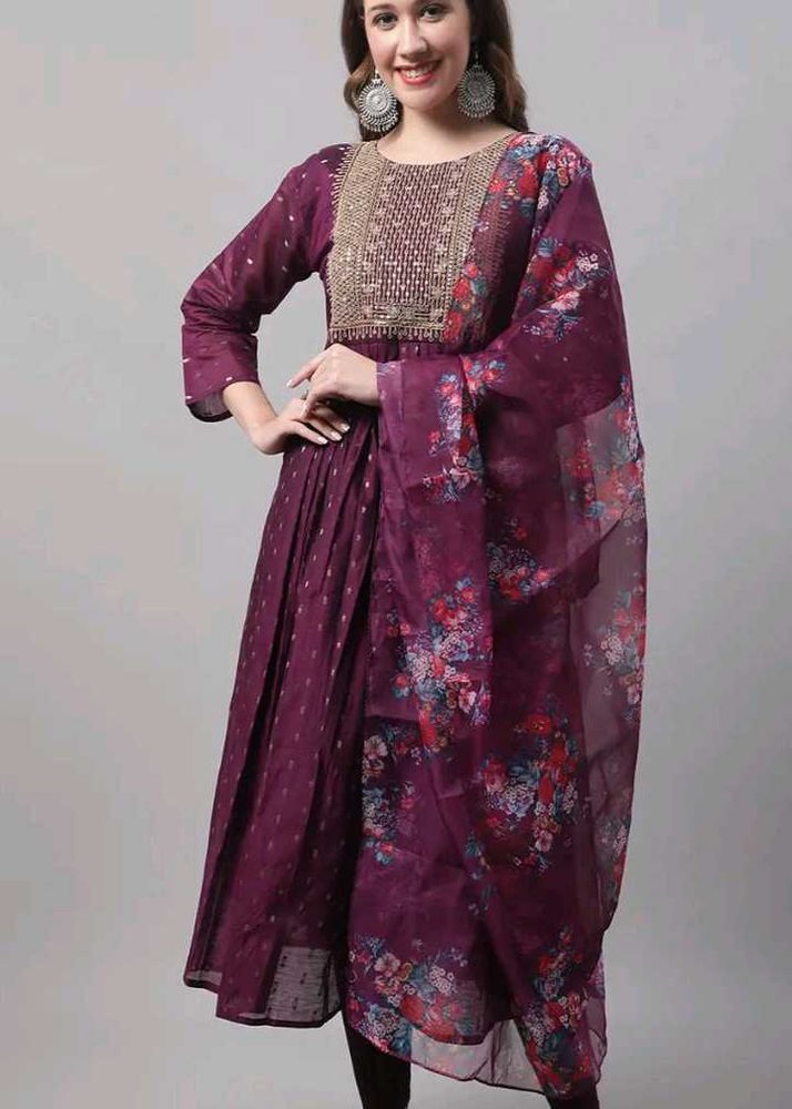 Purple kurta set with Organza floral duppata