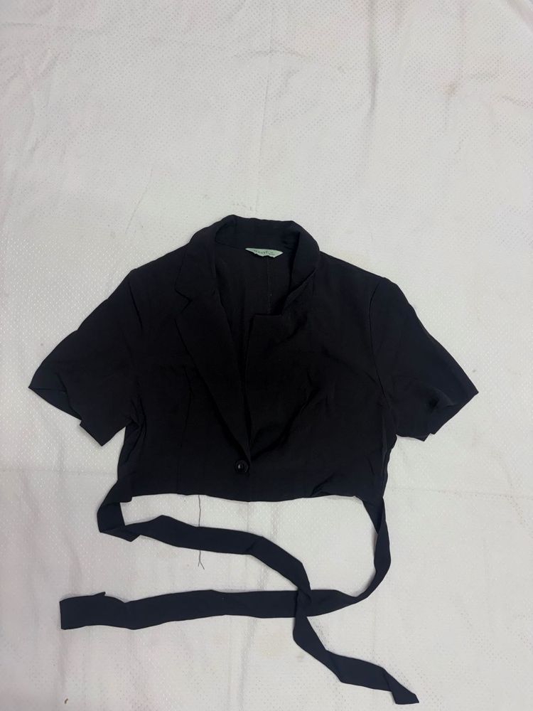 Chic Black Cropped Blazer Top