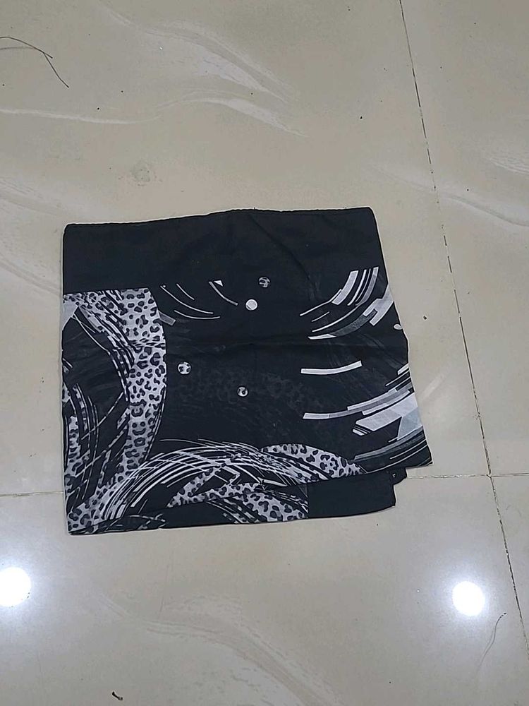 Stylish Black Saree with Abstract Print