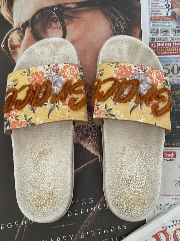 Floral Print Slides