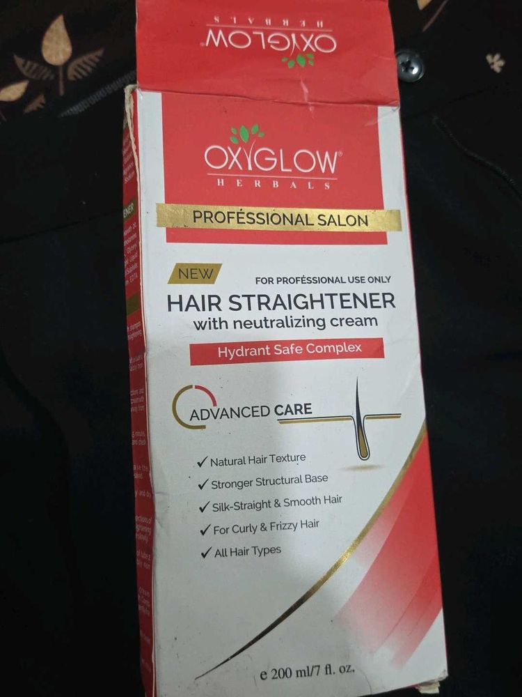 OXYGLOW Hair Straightener