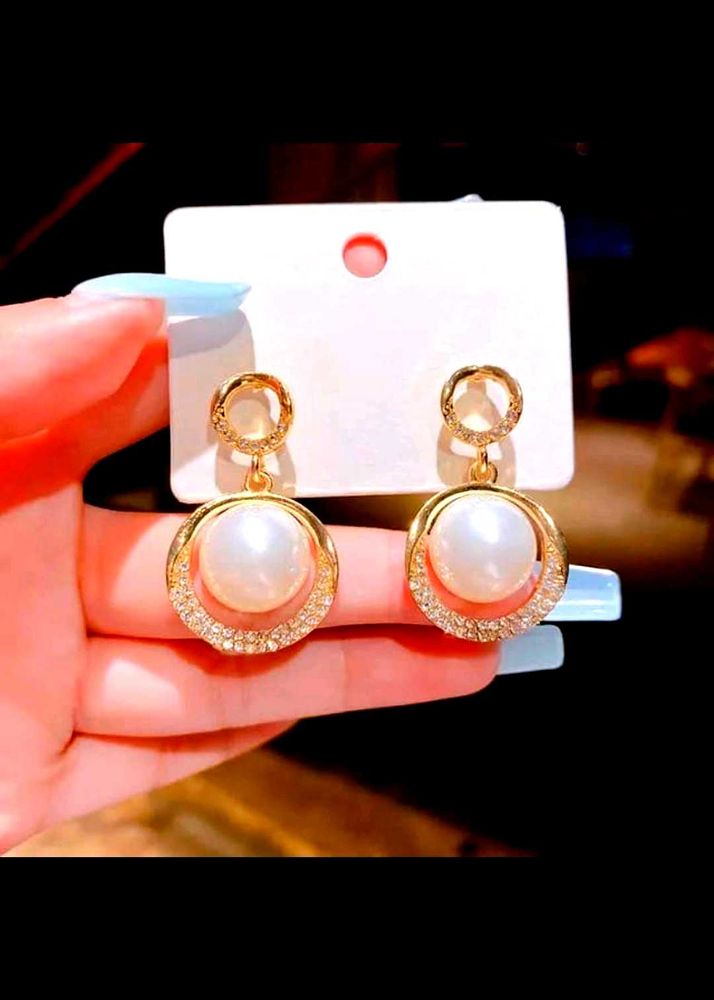 Elegant Pearl &amp; Crystal Drop Earrings