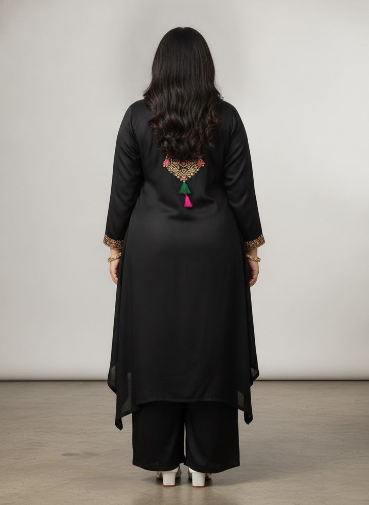 Elegant Black Kurta Set with Tassels