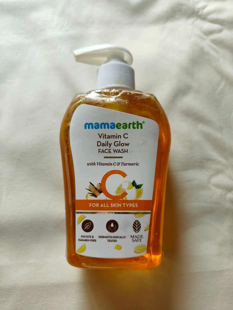 Mamaearth Vitamin C Daily Glow Face Wash