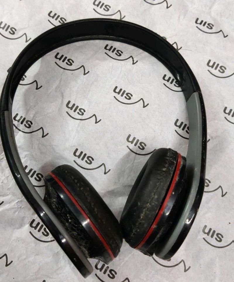 Headphones -charg Sys Black &amp; Red Good Conditio
