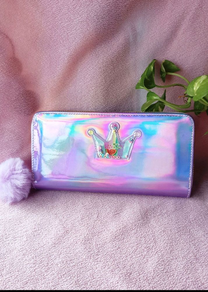Holographic Handpurse