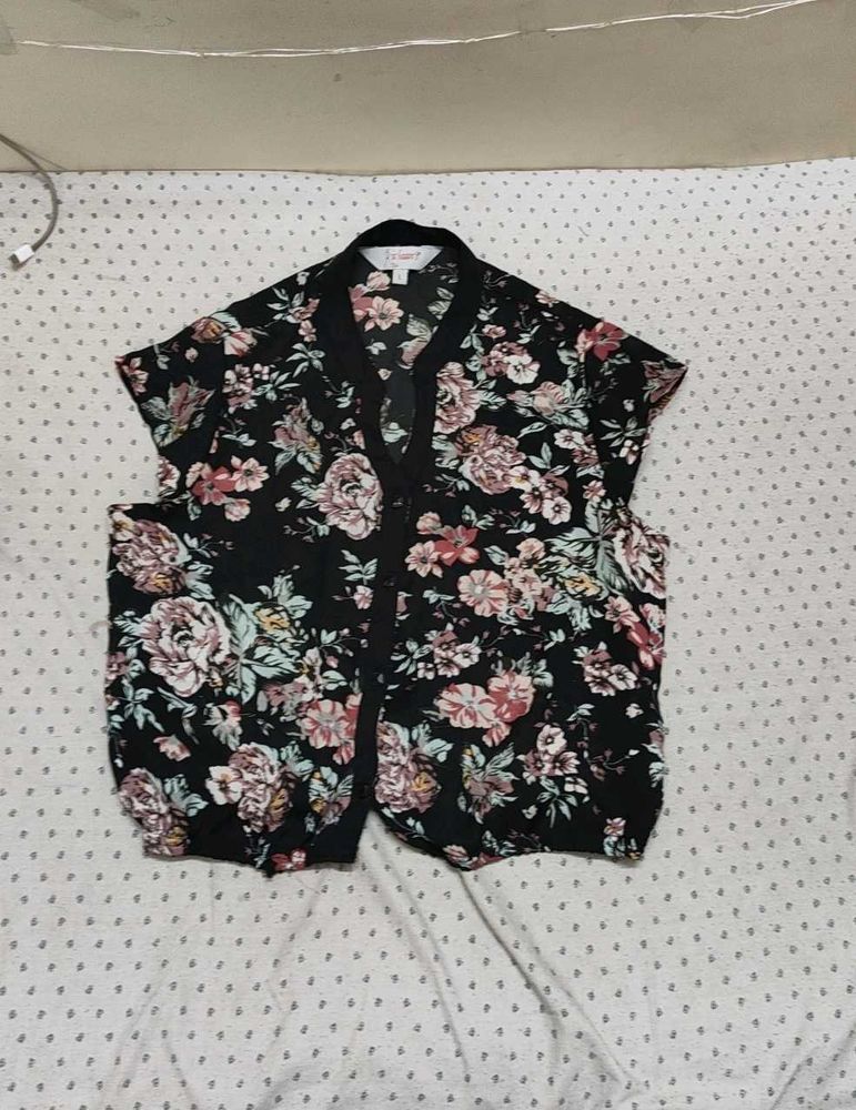Black Floral Print Short Sleeve Top