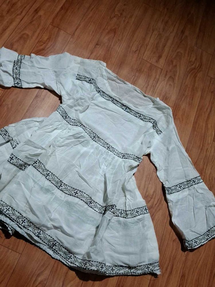 White Embroidered Tiered Kurta