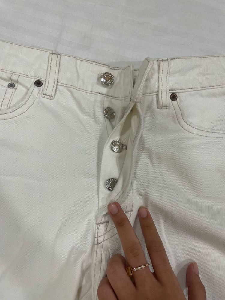 White Denim Jeans - Stylish &amp; Comfortable