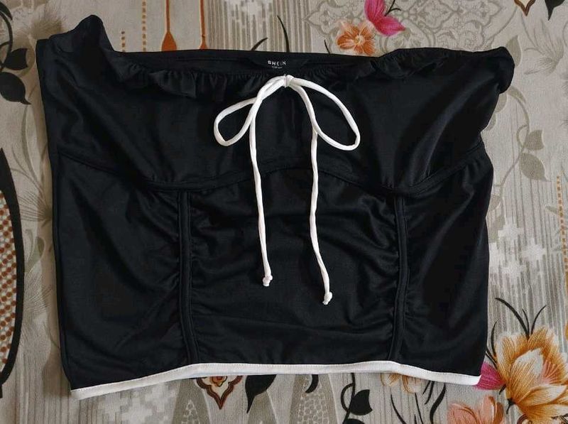 Black Ruched Tube Top