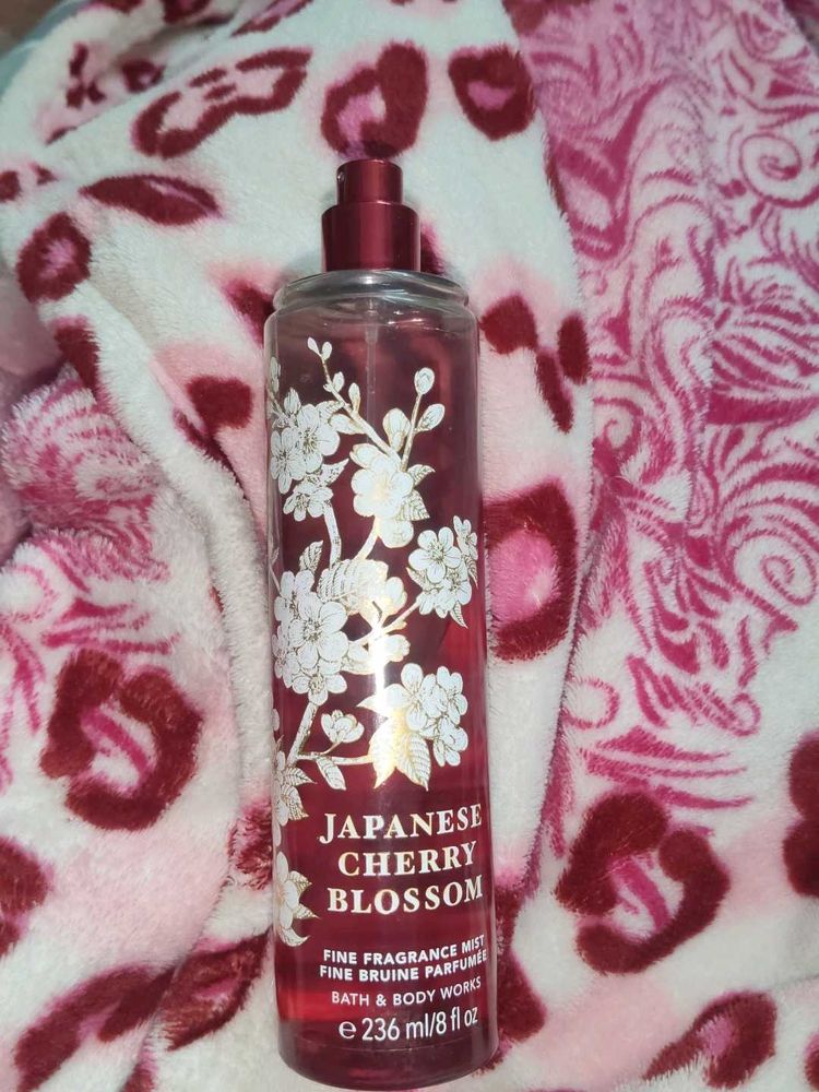 Bath &amp; Body Works Japanese Cherry Blossom Mist