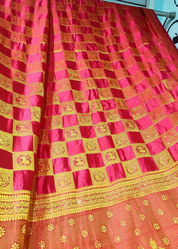 Pink &amp; Gold Checkered Sari