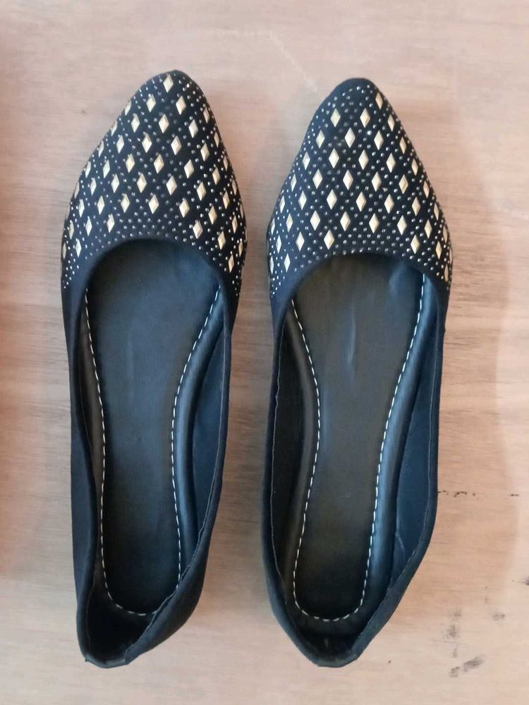 New Stylish Black Pointed Flats size 40