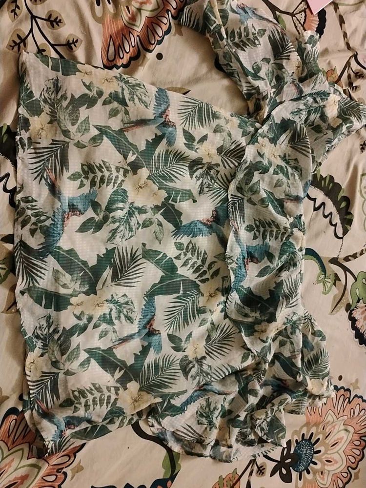 Tropical Parrot Print Blouse
