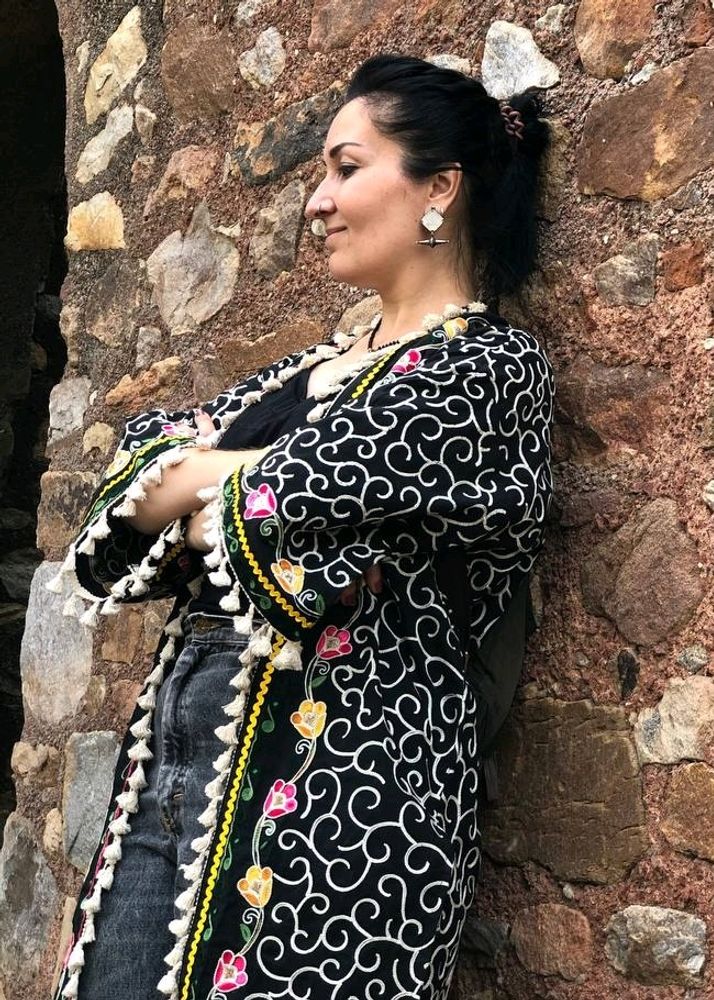 Mesmora Ethnic Kashmiri Embroidery Shrug