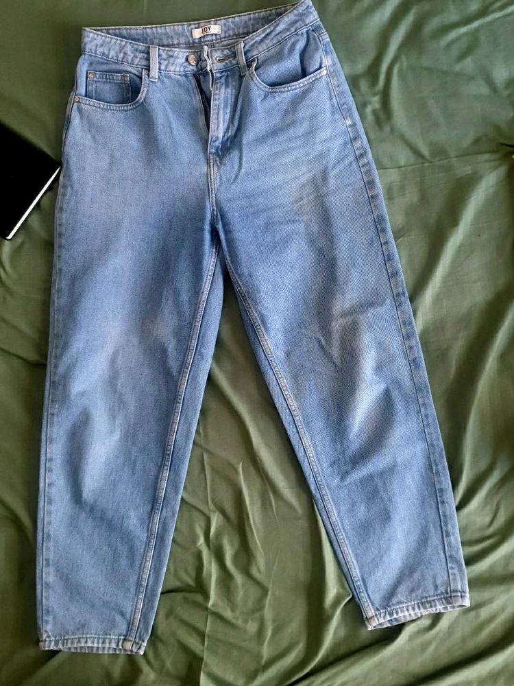 blue denim mom jeans