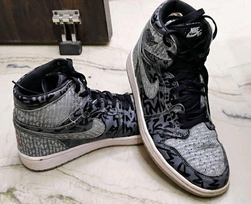 Nike Air Jordan 1 Sneakers