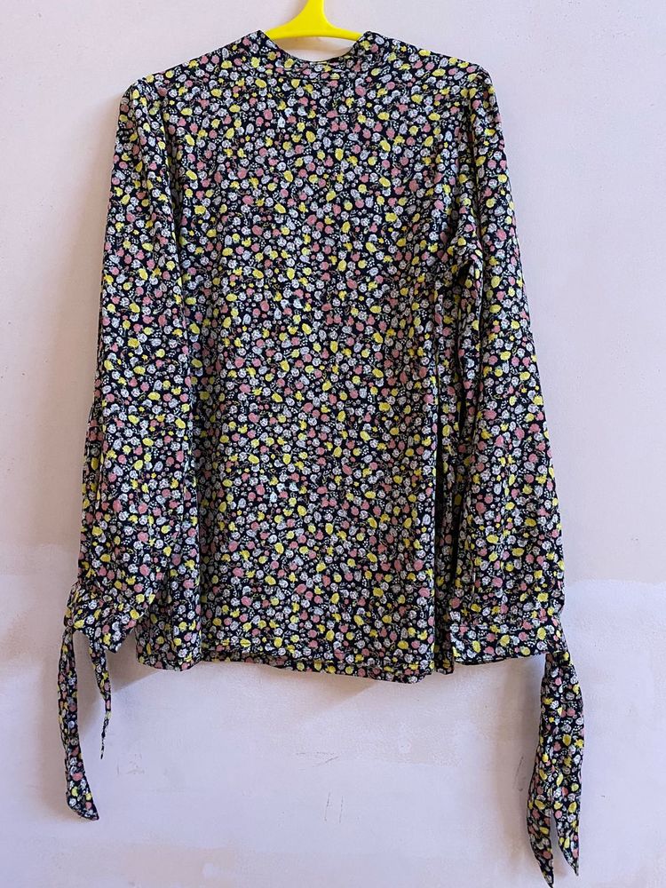 M15- Black Floral Print Top Stylish