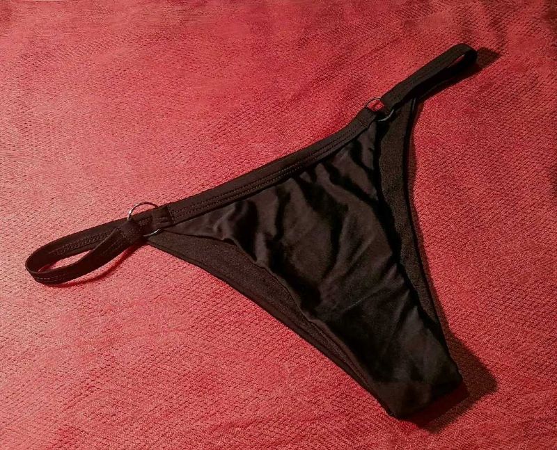 Black Thong with Ring Detail