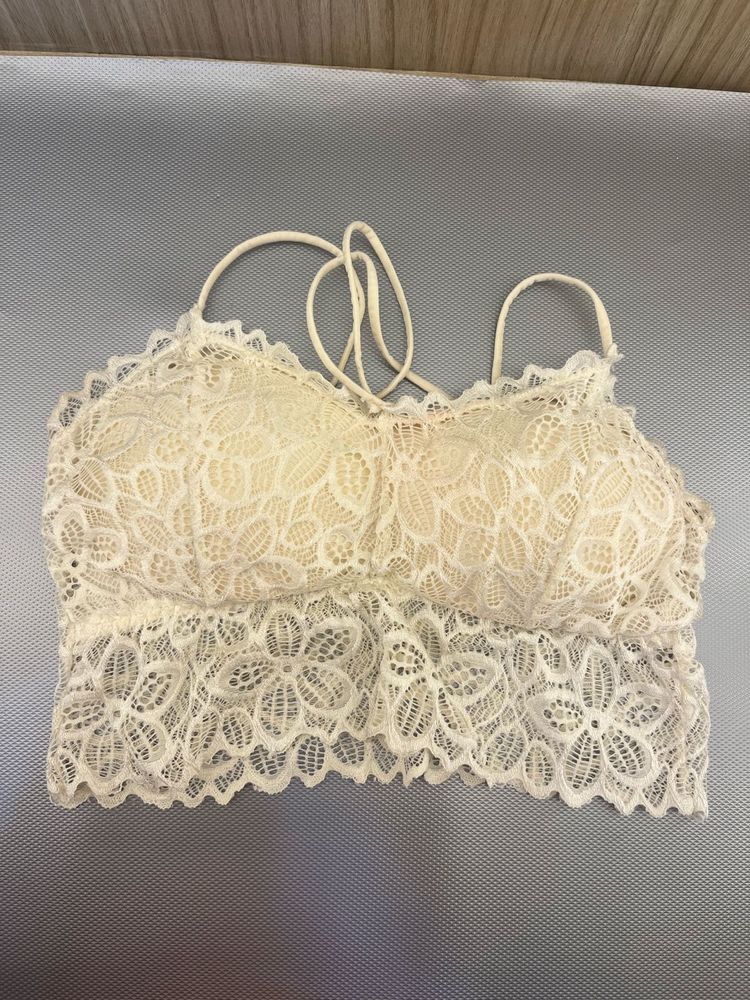 SET OF 4Comfortable Bralettes
