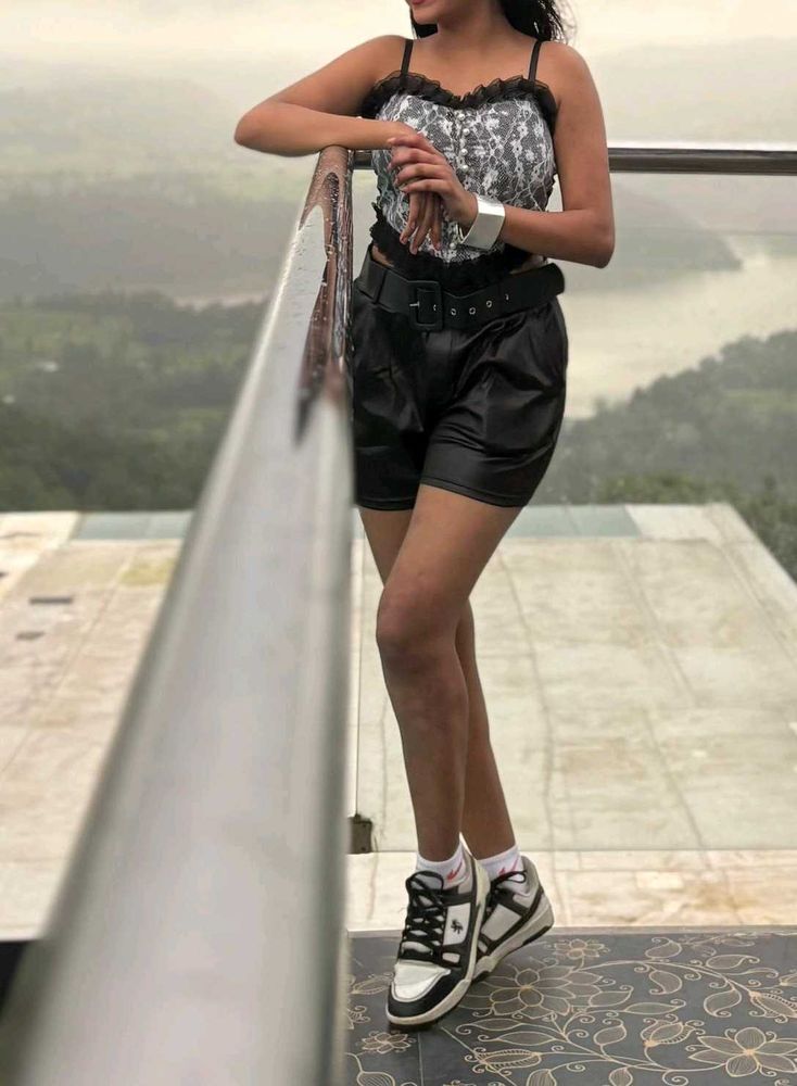 Women - Leather Shorts