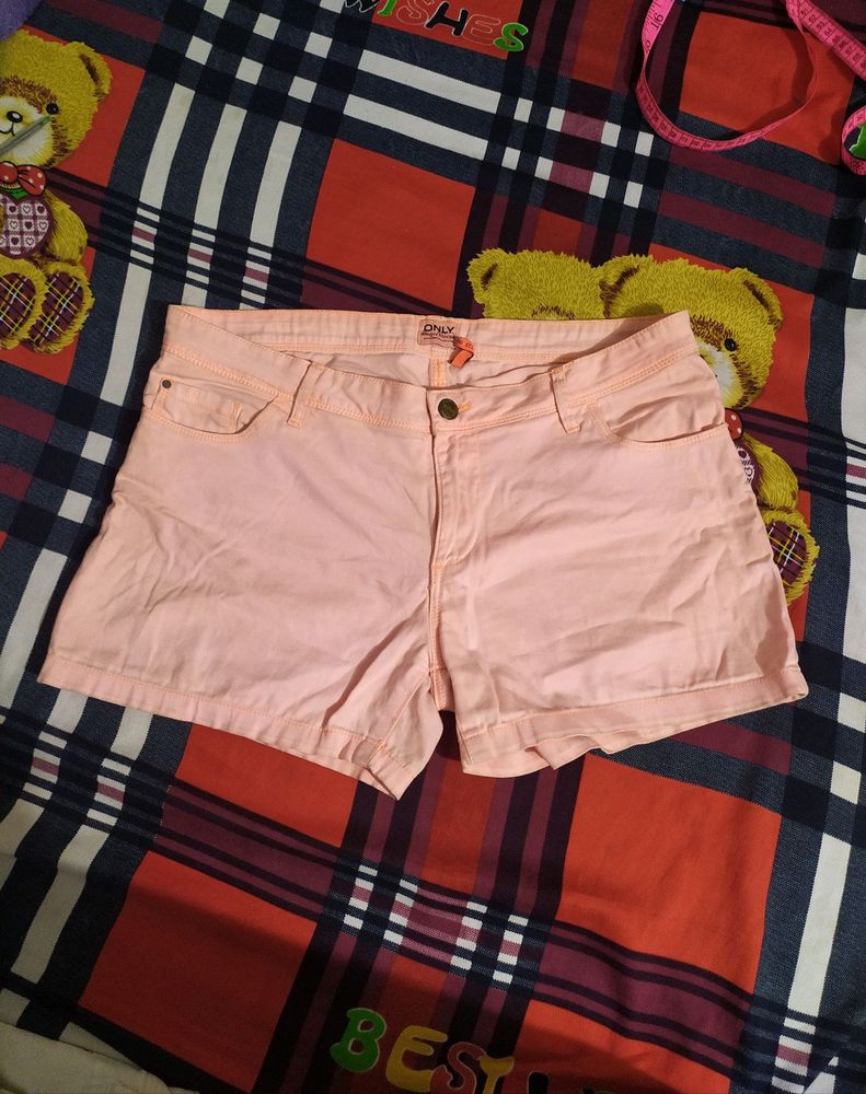 ONLY Branded Shorts