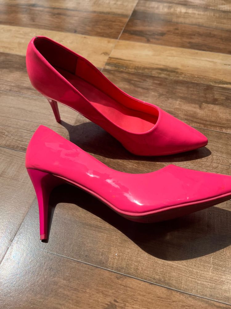 Hot Pink Pointed Heels
