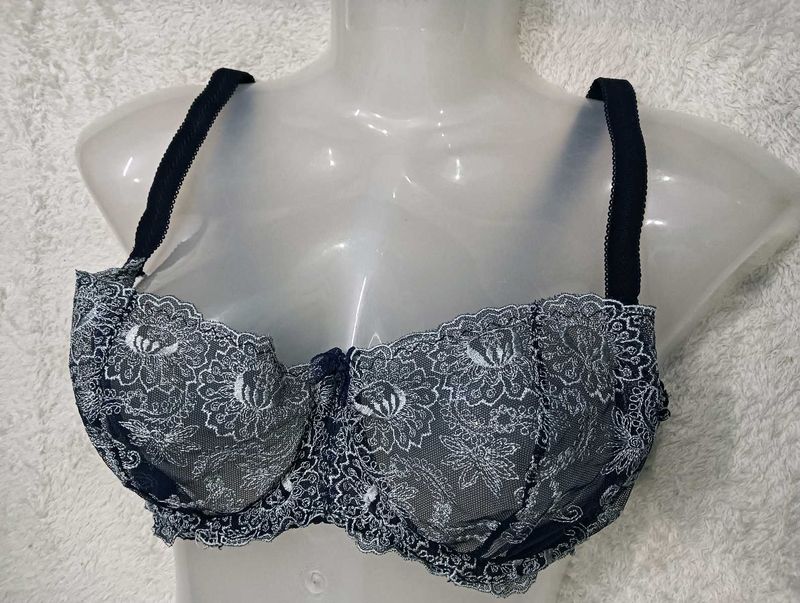 Elegant Lace♥️♥️ Detail Bra