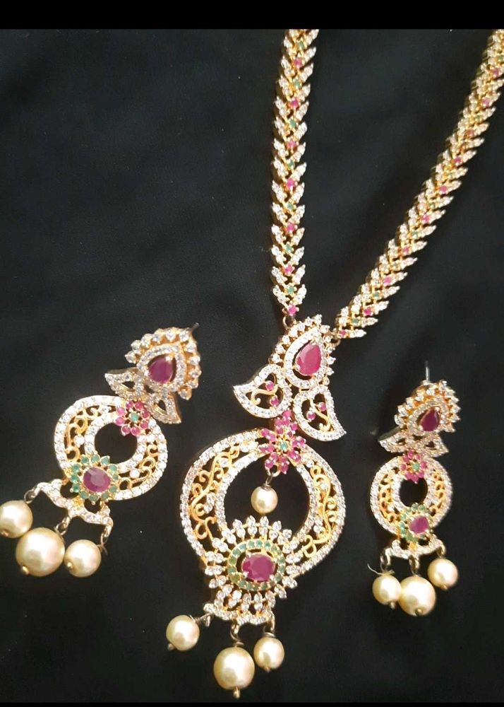 Exquisite CZ Kundan &amp; Pearl Necklace Set