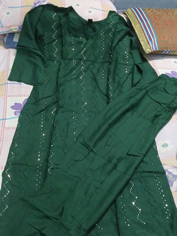 Elegant Green Sequined Kurta Set