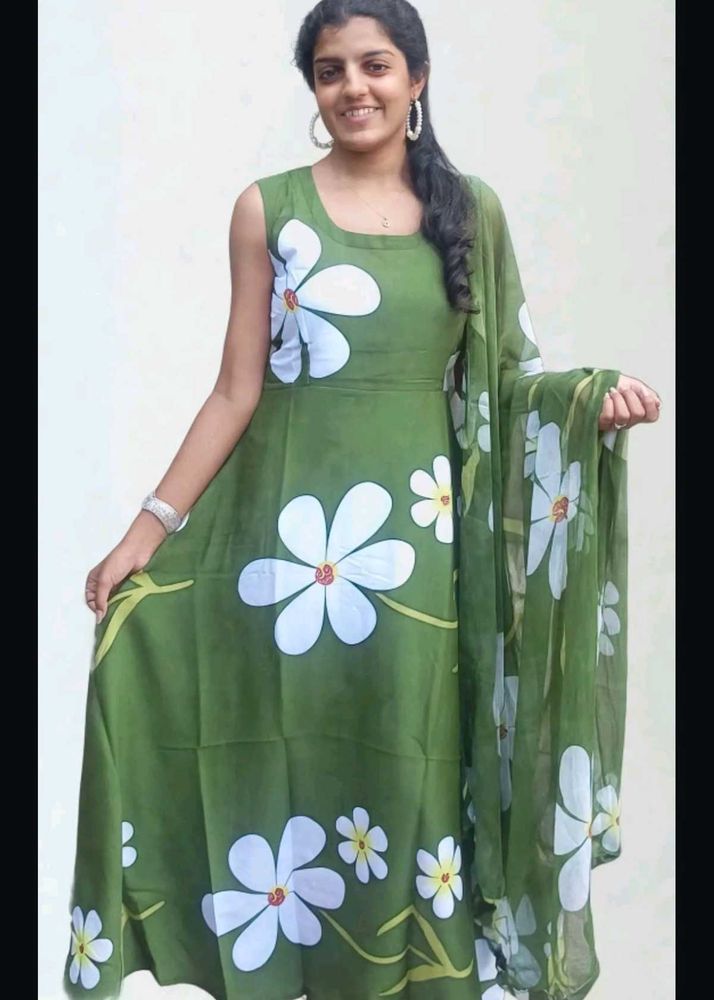 Chic Green Floral Kurta Set