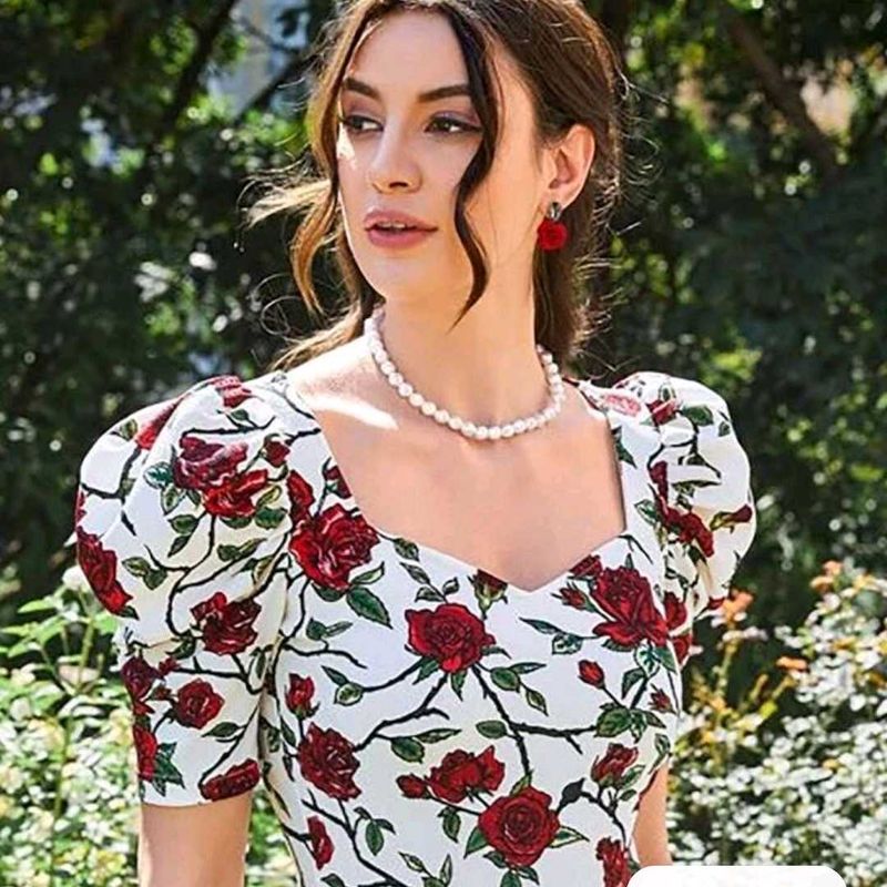 Floral Sweetheart Neck Top