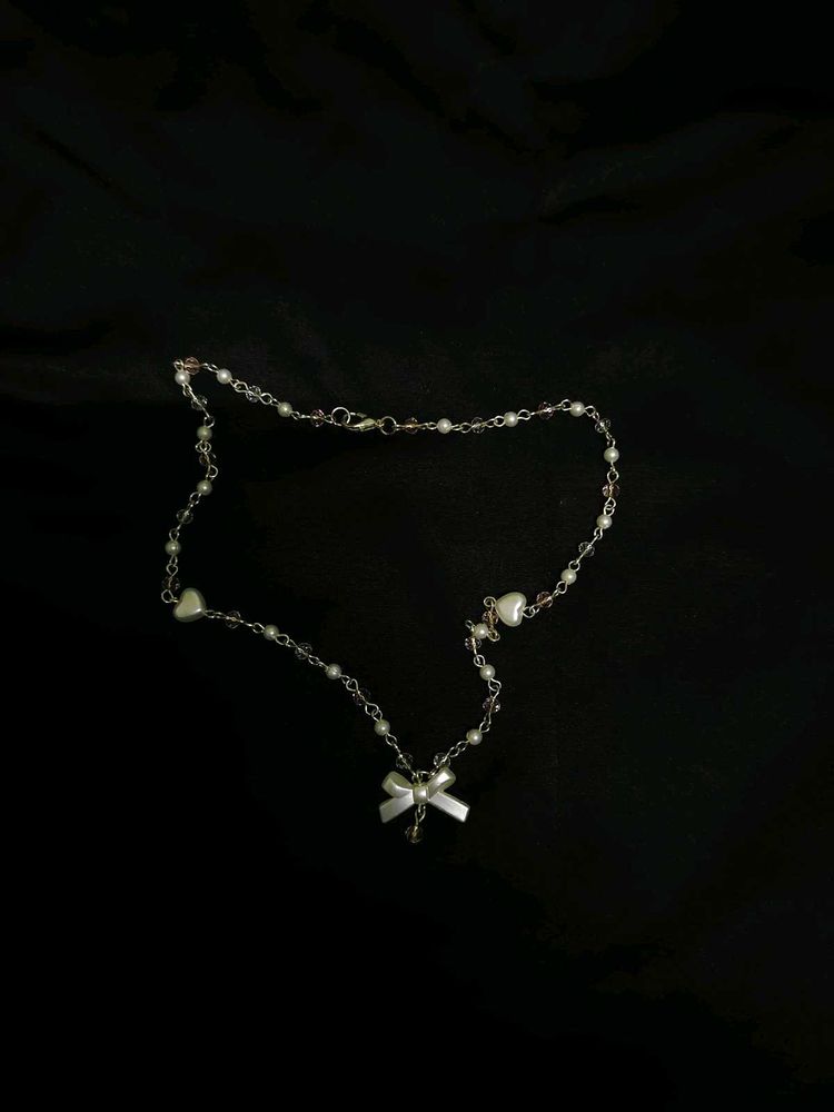 Cute Bow Necklace with Pearls