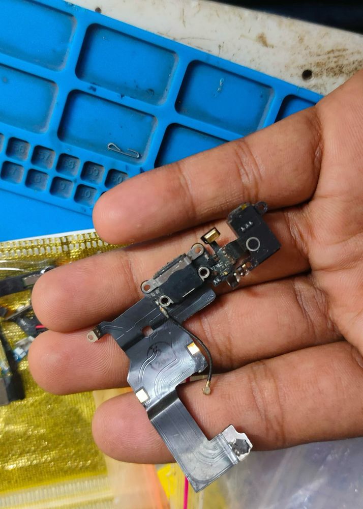 Iphone 5s Charging Strip