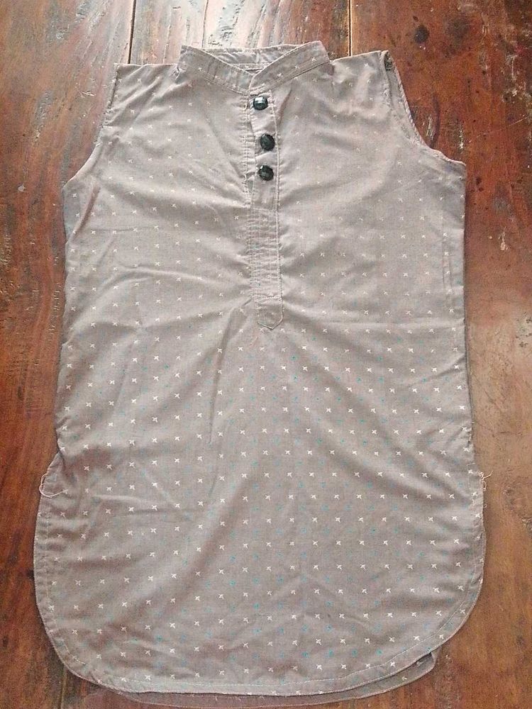Sleeveless Printed Kurta