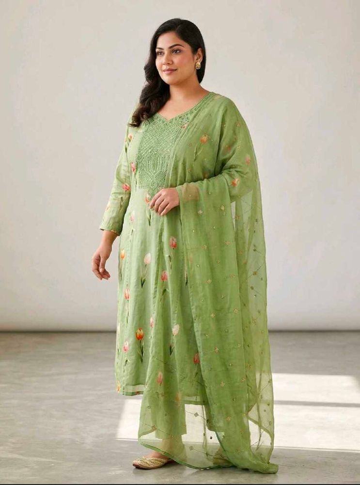 Beautiful Green Embroidered Kurta Set