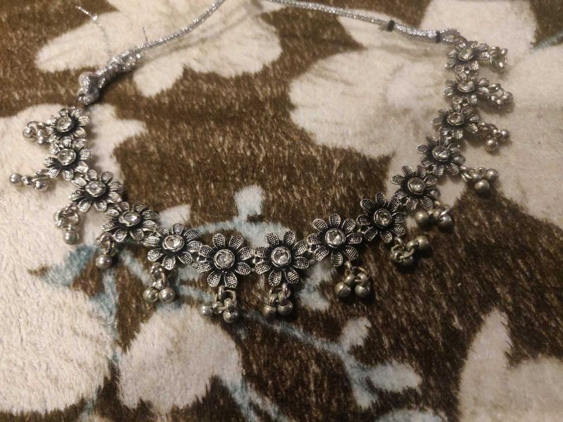 Silver Tone Floral Necklace