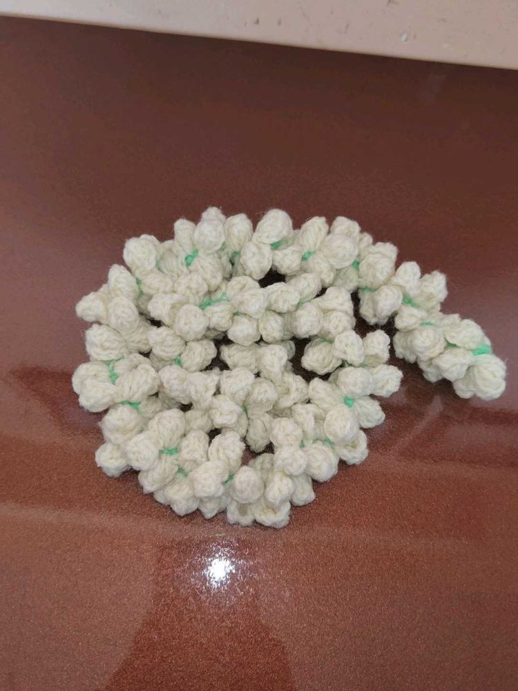 Handmade Crochet Flower Gajra