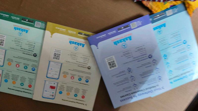 Aakash Study Material for Entrance Exams MOMENTUM