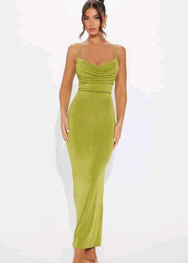 💚 Fashion Nova Rebecca Slinky Maxi Dress✨💚