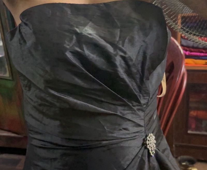 Elegant Black Evening Gown