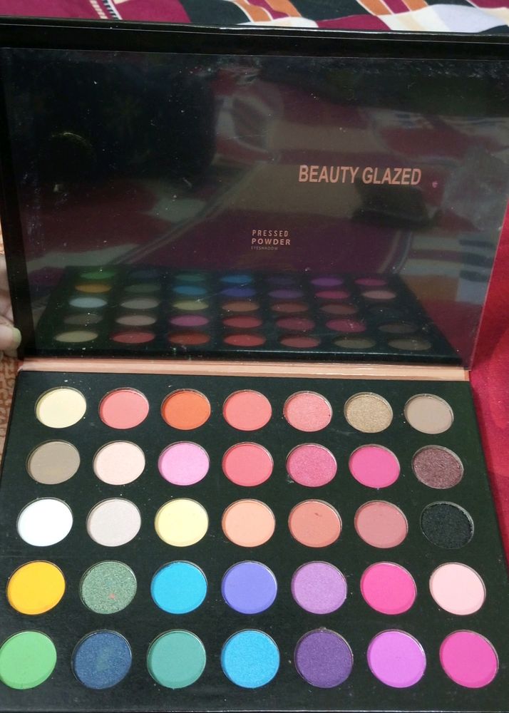 35 Different Colour Eyeshadow Palette