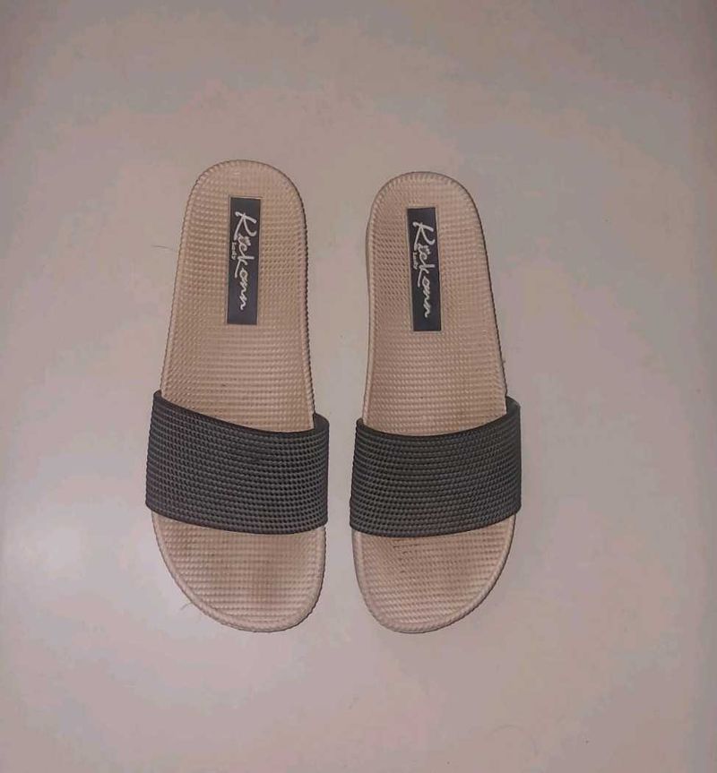 Stylish Women's Flats